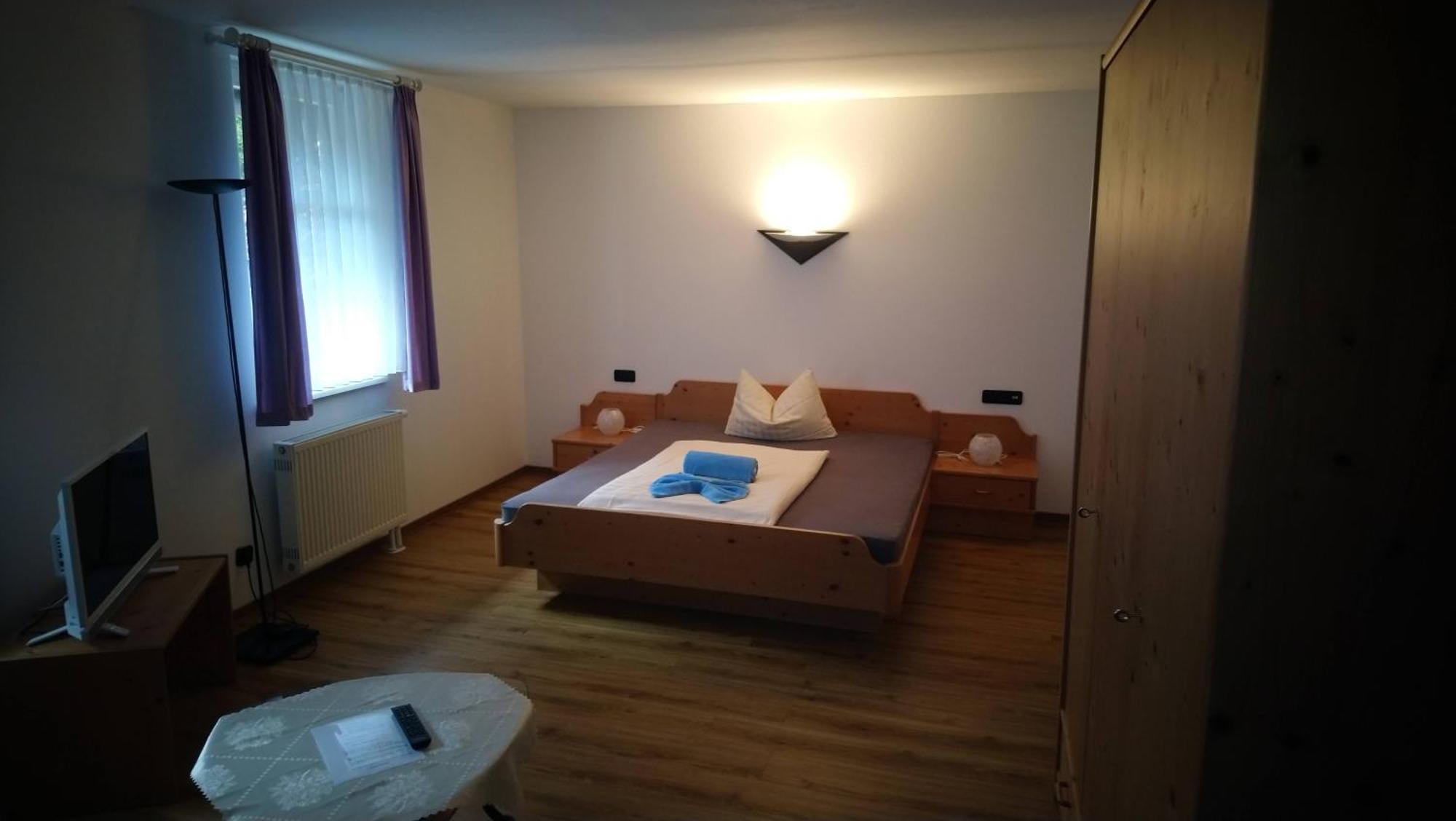Hotel Waldhaus Romhild ภายนอก รูปภาพ