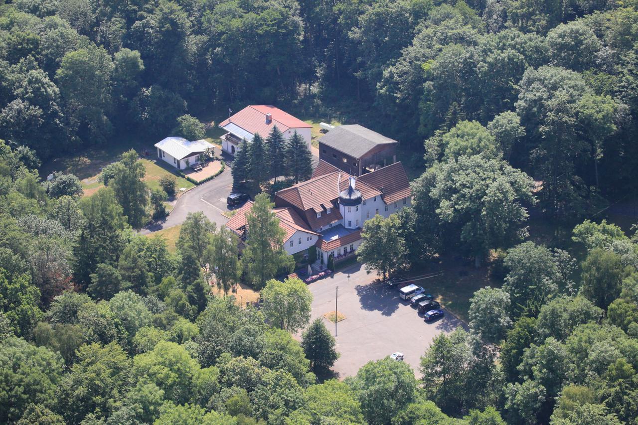 Hotel Waldhaus Romhild ภายนอก รูปภาพ