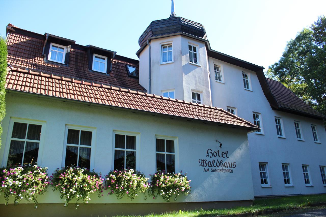 Hotel Waldhaus Romhild ภายนอก รูปภาพ