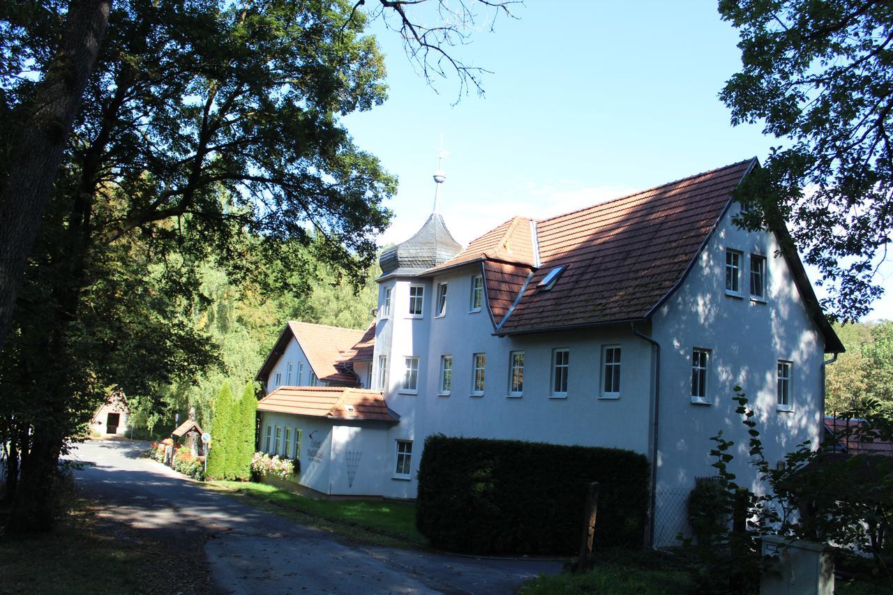 Hotel Waldhaus Romhild ภายนอก รูปภาพ